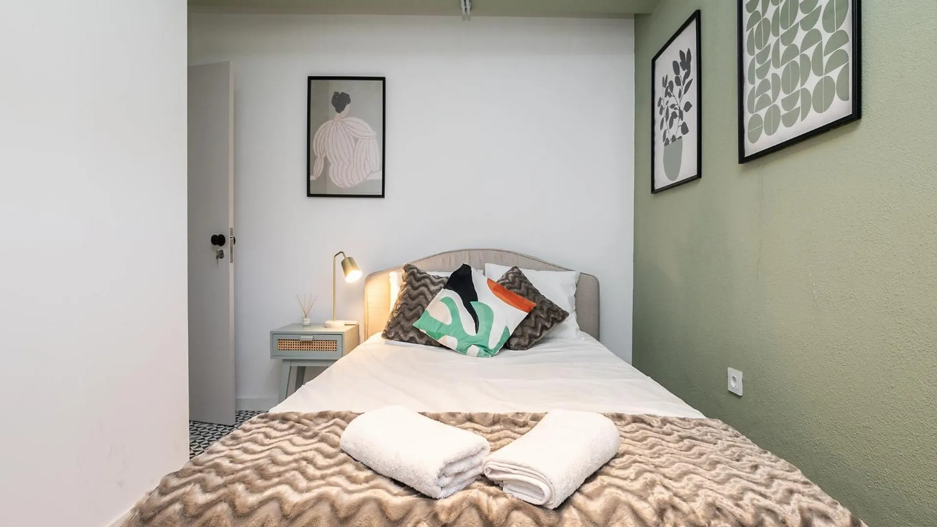 Walk In Hostel Faro Airport