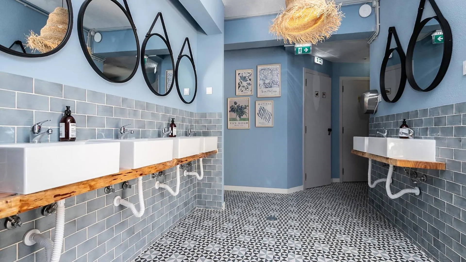 Walk In Hostel Faro Airport