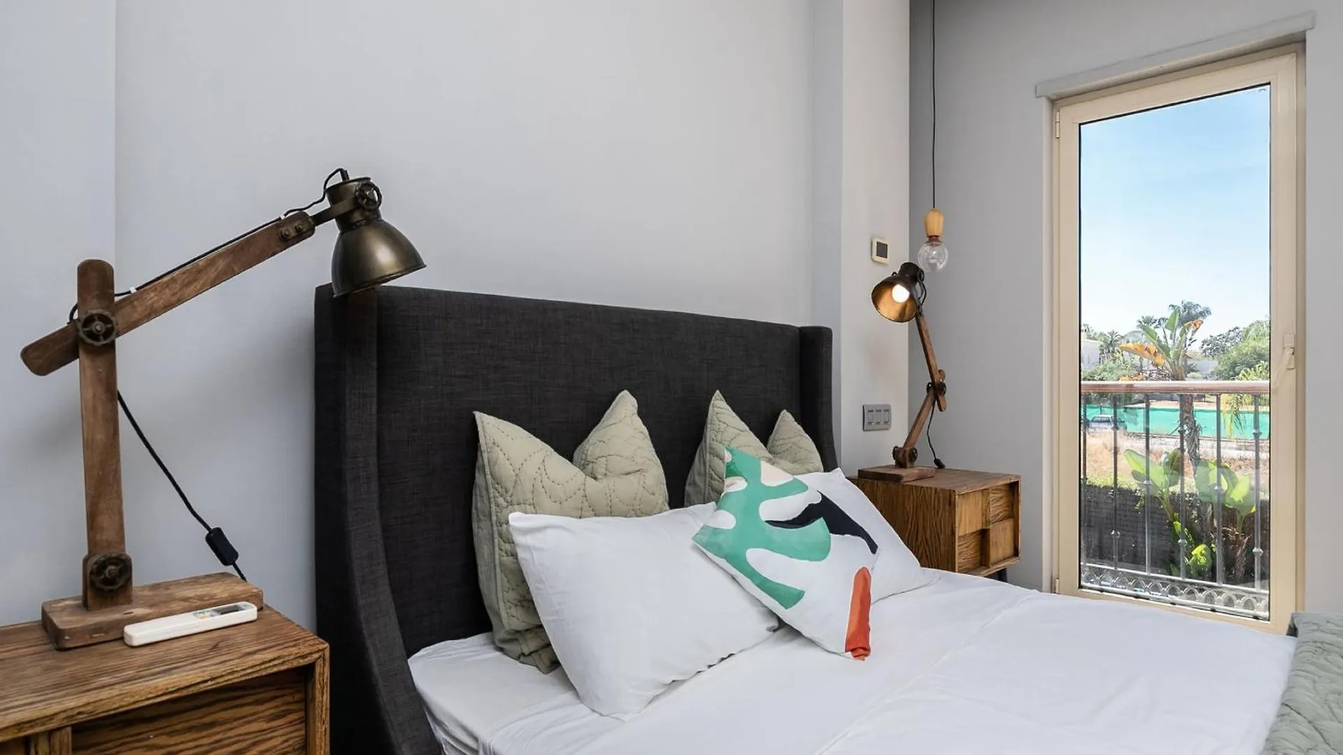 Walk In Hostel Faro Airport
