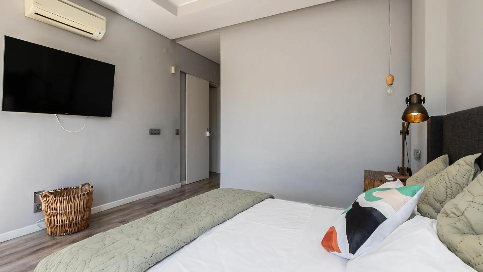 Walk In Hostel Faro Airport 0*,  Portugal