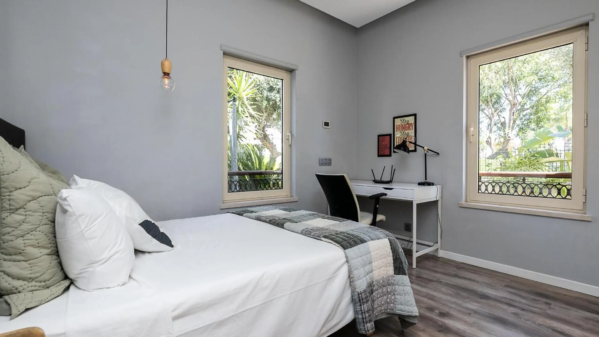 Walk In Hostel Faro Airport 0*,  Portugal