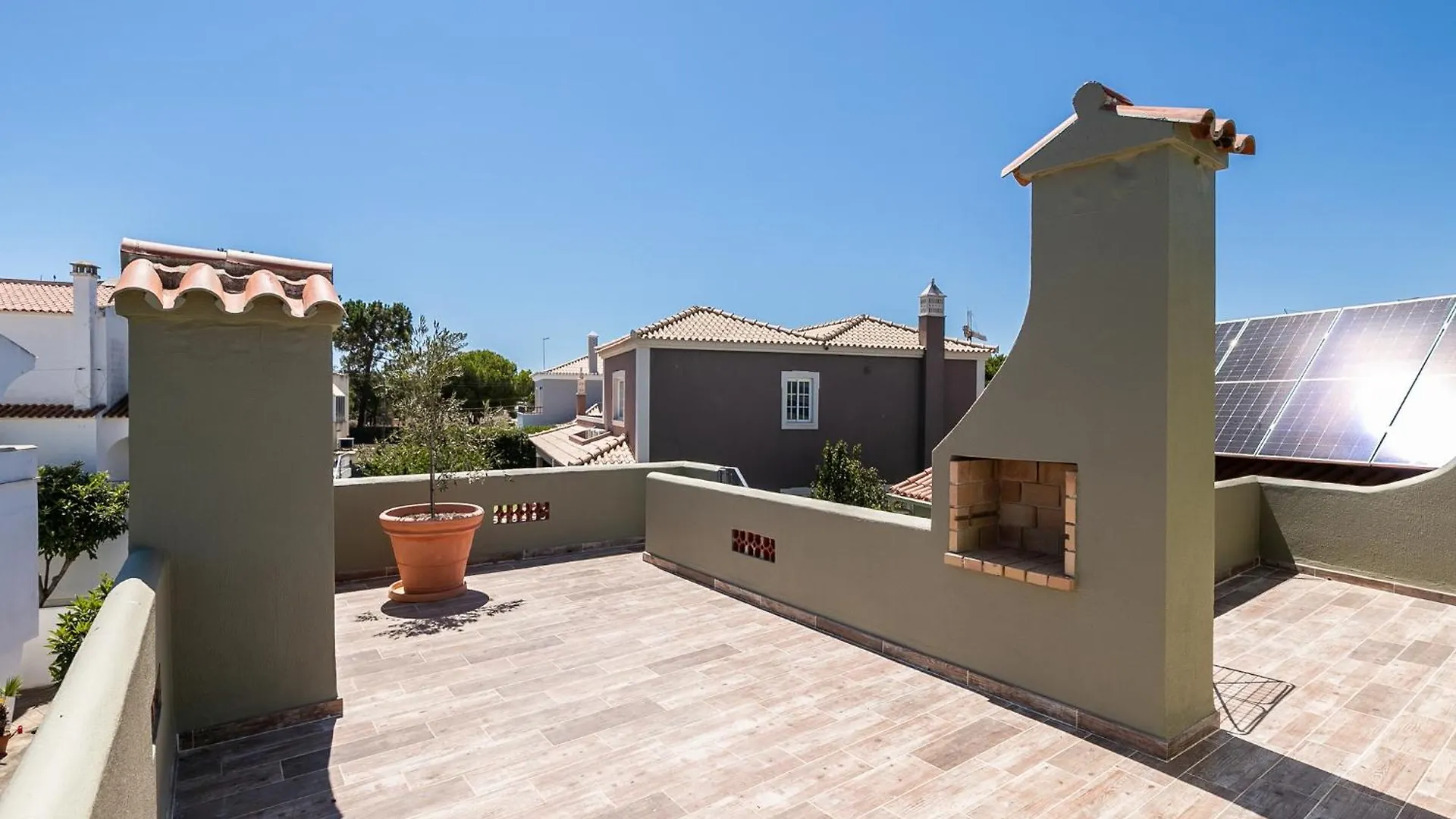Walk In Hostel Faro Airport