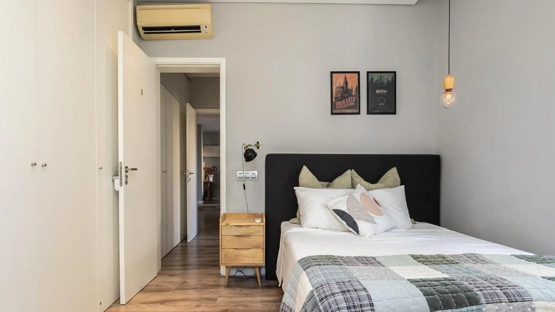 Walk In Hostel Faro Airport Portugal